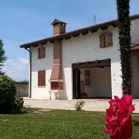 La Campagnola - Casa Vacanze トッリ・ディ・クアルテゾーロ エクステリア 写真