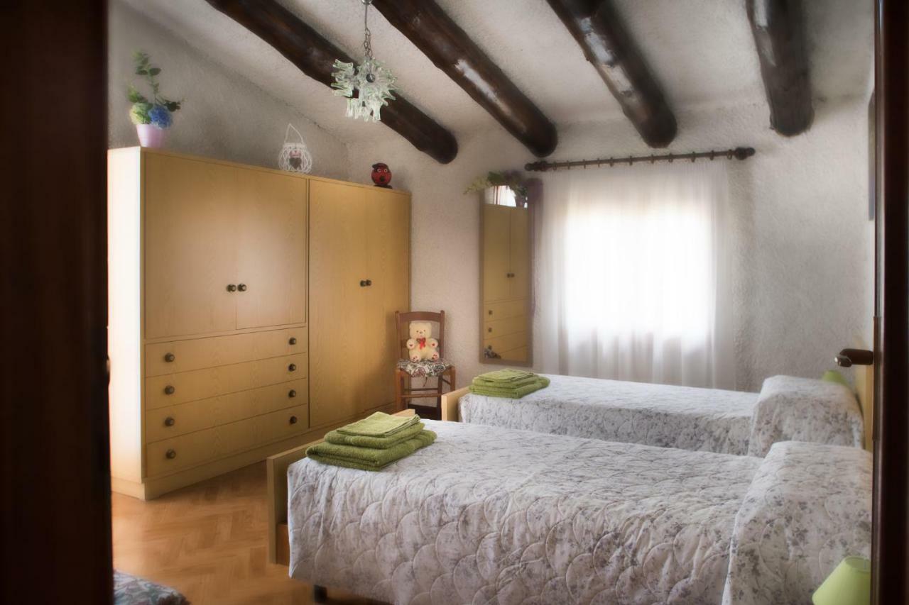 La Campagnola - Casa Vacanze トッリ・ディ・クアルテゾーロ エクステリア 写真